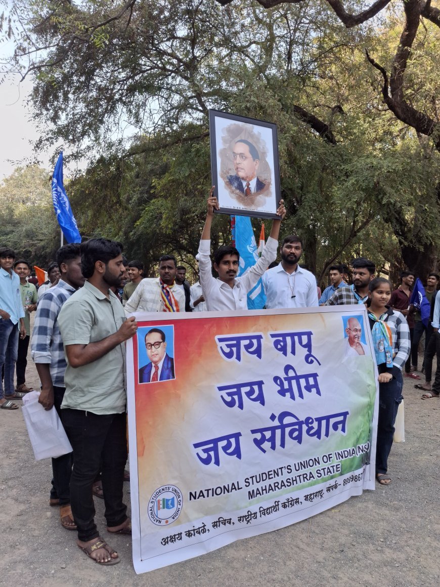 सावित्रीबाई फुले पुणे विद्यापीठाने काढलेले परिपत्रक रद्द करण्यासाठी आंदोलन