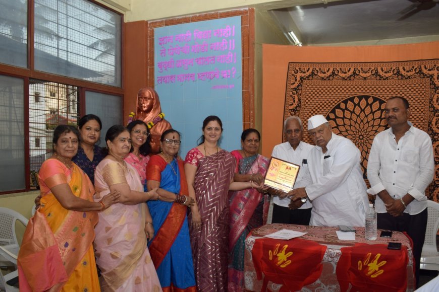 राजगुरूनगर येथे मैत्रीण ग्रुपकडून पुरस्कार प्रदान सोहळा आणि कवी संमेलन