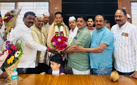 खेड तालुका कृषी उत्पन्न बाजार समितीचे कर्मचारी श्यामराव बारणे यांचा सेवापूर्ती सोहळा संपन्न