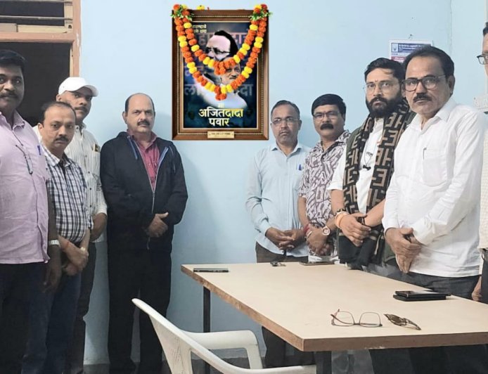 अजितदादांना खेड तालुका पत्रकार संघाने वाहिली भावपूर्ण श्रद्धांजली