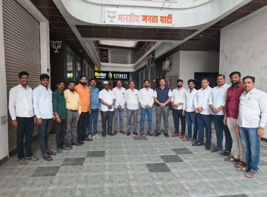 दर्पणकार बाळशास्त्री जांभेकर जयंती व पत्रकार दिनानिमित्त भाजप चाकण मंडल/राष्ट्रवादी काँग्रेस चाकण शहरकडून पत्रकारांचा सन्मान