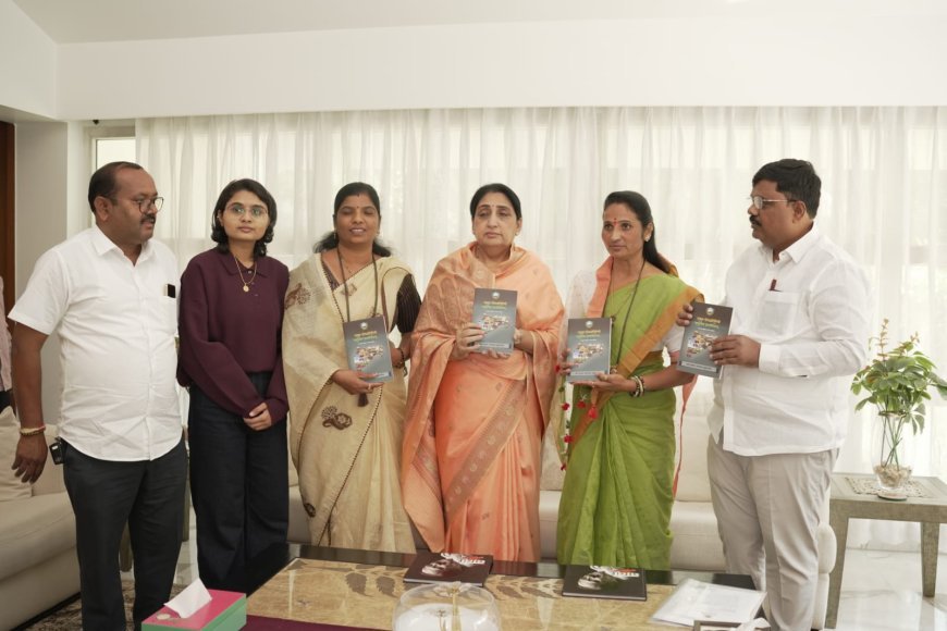 दादांनी दिलेला शब्द वहिनींनी पाळला; ‘सक्षम लोकप्रतिनिधी’चे उपमुख्यमंत्री सुनेत्रा पवार यांच्या हस्ते प्रकाशन