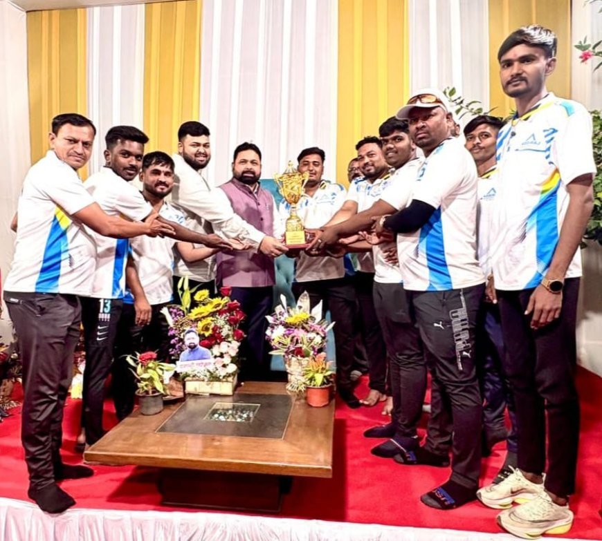 वाढदिवसानिमित्त कर्मचाऱ्यांसाठी क्रिकेटचा जल्लोष;आदिराज ग्रुपचे राजेंद्रजी गोरे यांचा जन्मदिन साजरा