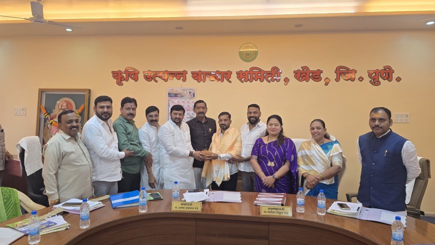 खेड बाजार समितीच्या सेवकांना अनुभवानुसार पदोन्नती